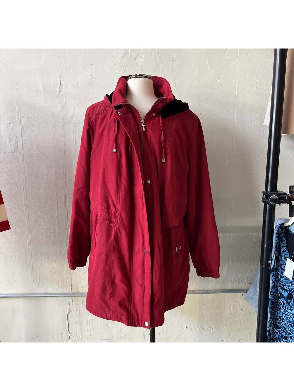 Red Jacket (2X)